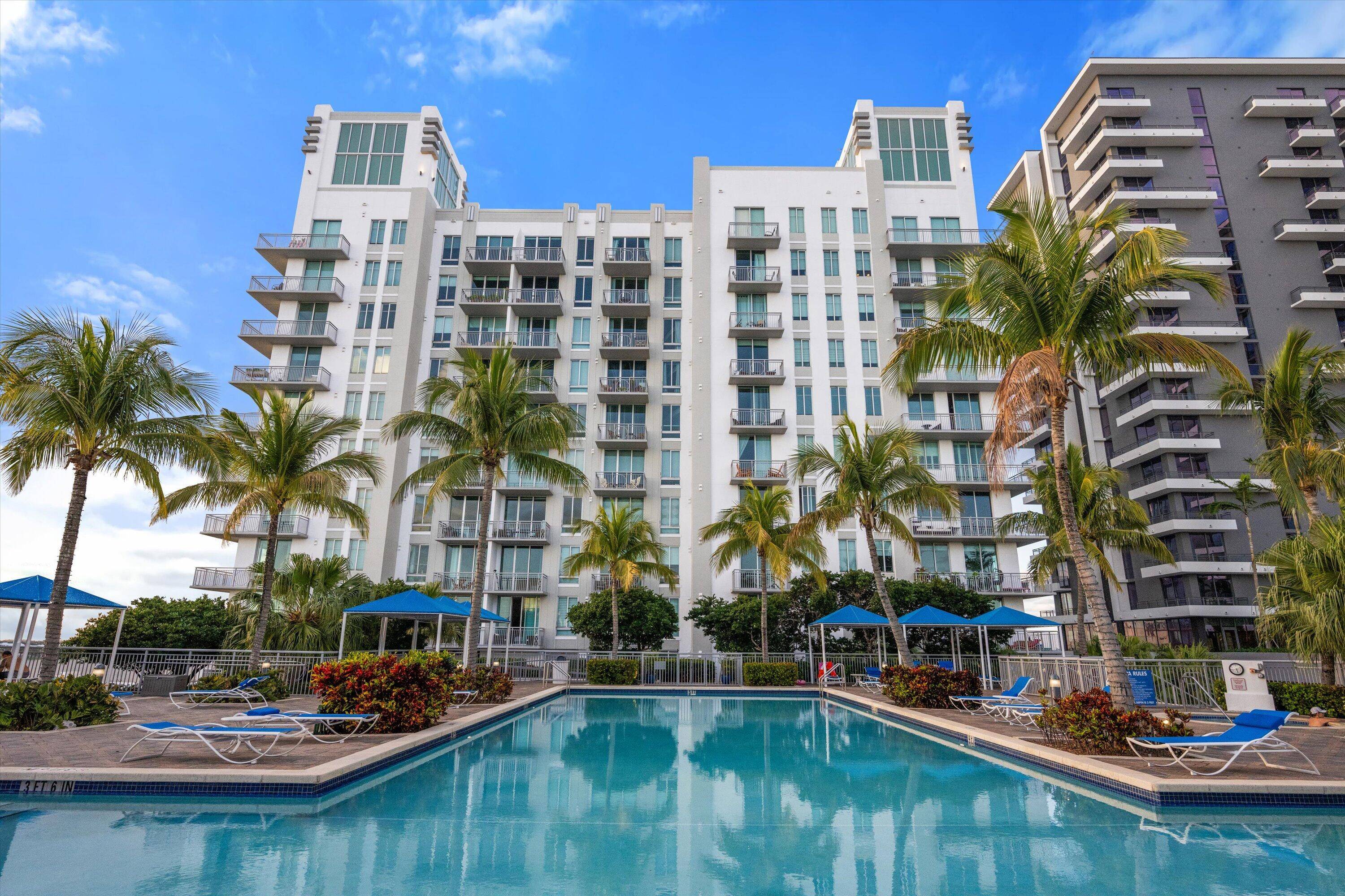 Discover modern city living at The Edge, a premier condominium in downtown West Palm Beach.