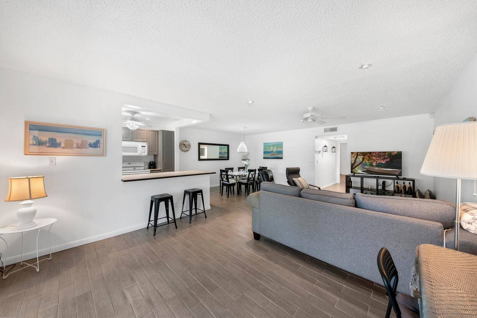 Welcome to this beautifully updated 1 bedroom, 2 bath villa in the desirable High Point community.