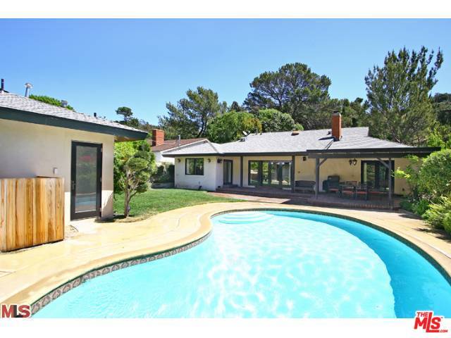 2001  COLDWATER CANYON DR 3BR Beverly Hills Post Office | B.H.P.O. La