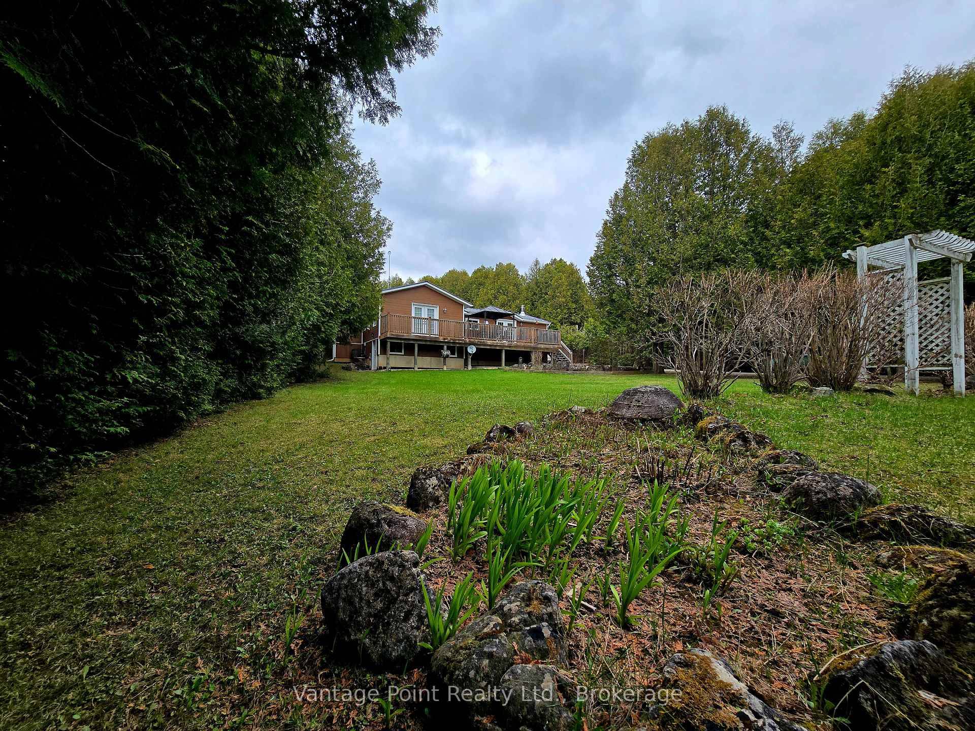 Welcome to this spacious 5 bedroom, 3.