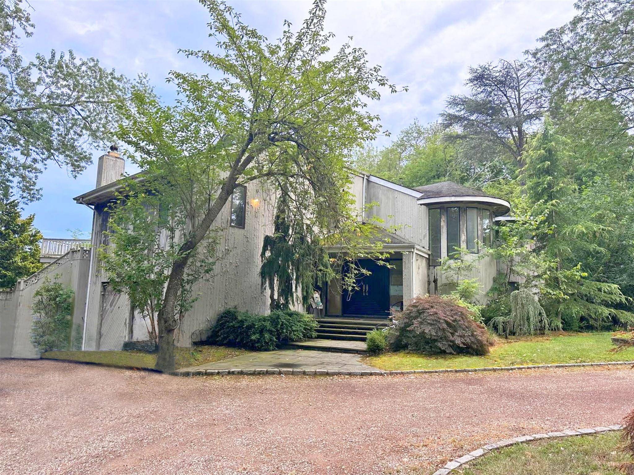 Contract Vendee listing. Attention cash buyers, real estate developers and renovation enthusiasts !