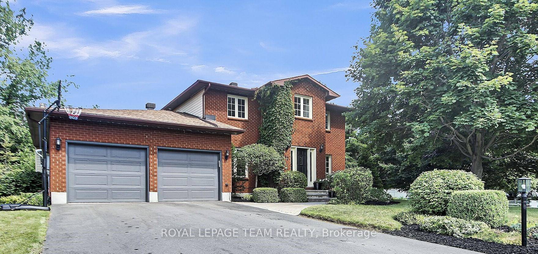 Backing onto Andy Shields Park this wonderfully updated 4 bedroom, 3 bath 2 storey has no rear neighbours, and is surrounded by green space, sports fields, family parks, an off ...