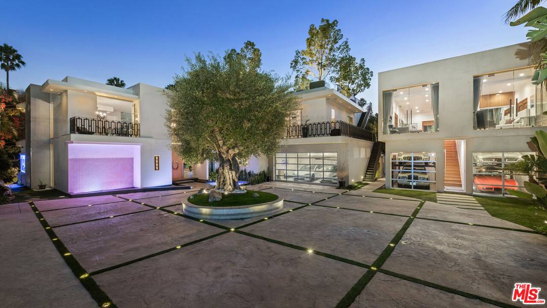 1111   Sierra Alta Way 8BR Beverly Hills Post Office | B.H.P.O. La