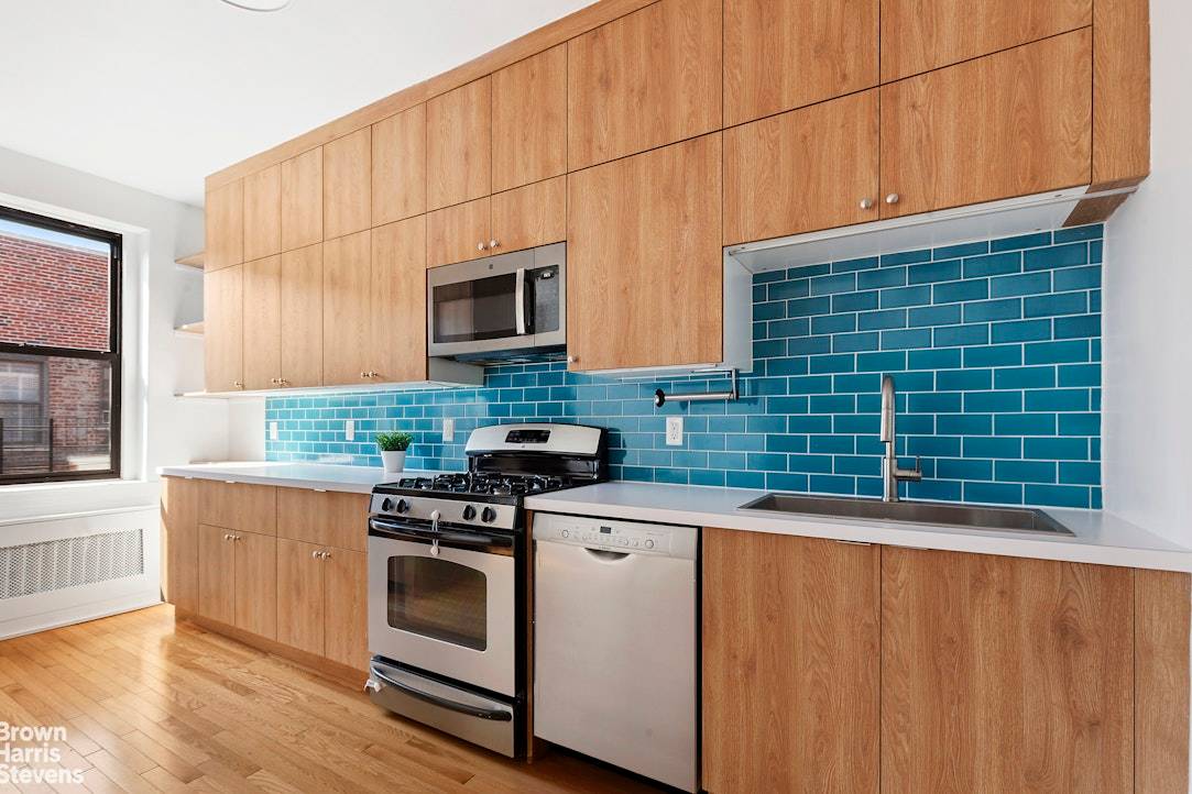 Top Floor, Junior four nestled on a tree lined street in the heart of Ditmas Park !