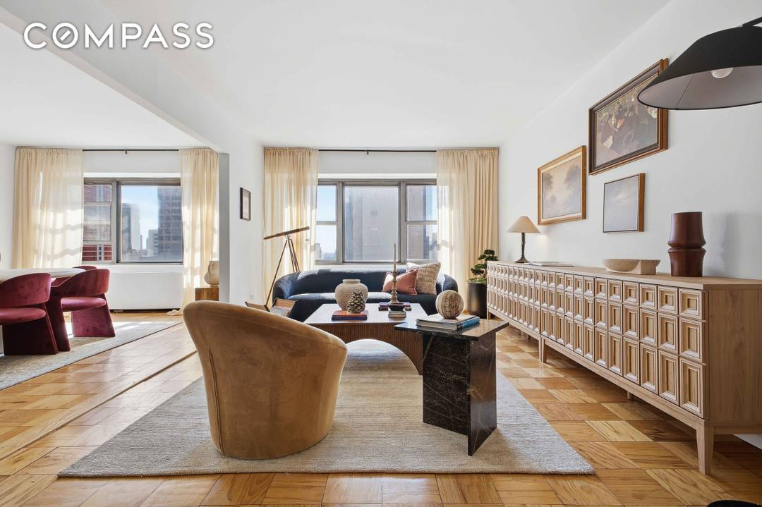 Welcome to Murray Hill Mews, where scale, light, and refined living converge in this exceptional east facing residence.