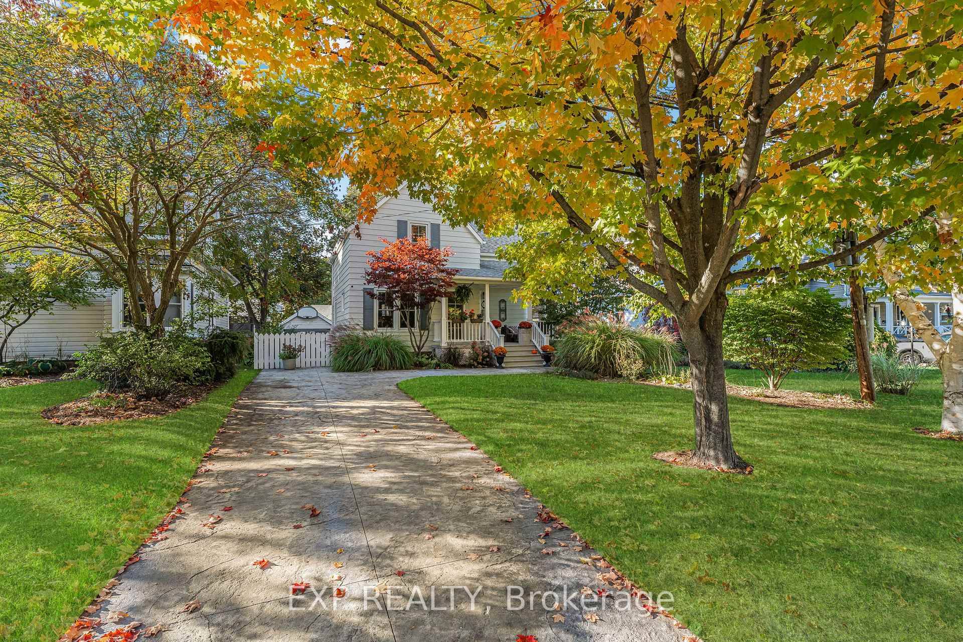 In a sea of square boxes, this Grimsby beauty stands out.