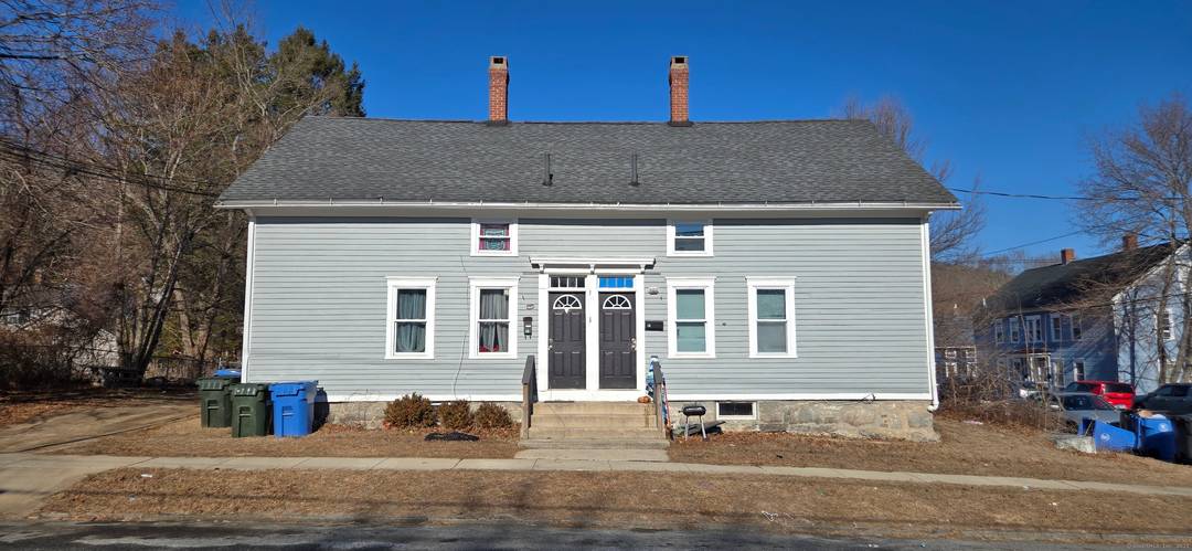 Great investment opportunity to acquire a 4 Family with 3 vacant units in rent ready condition.