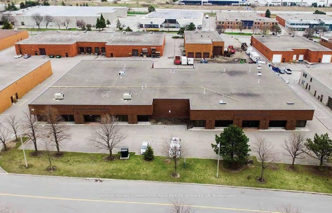 Freestanding building with heavy power in the Pine Valley Business Park !