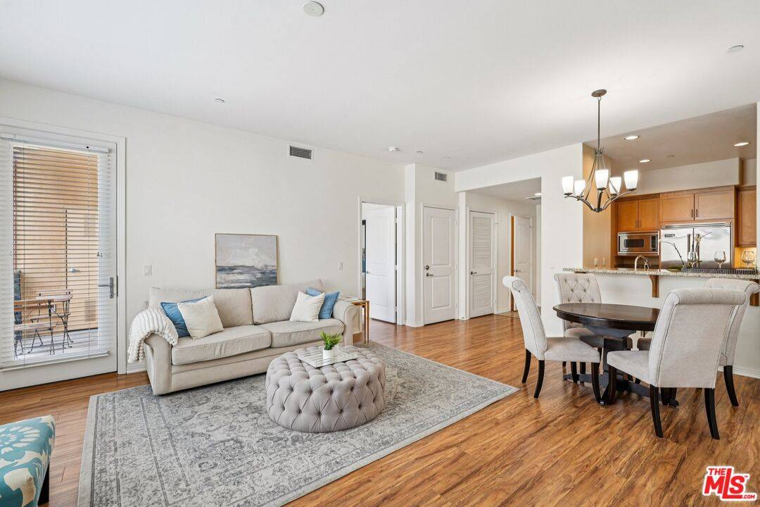 4050   Glencoe Ave 1BR Marina Del Rey La