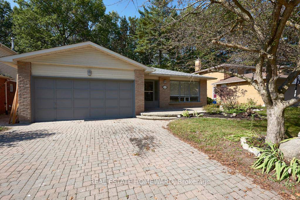 Exceptional Main Floor and Lower Unit in the tranquil and family friendly Letitia Heights area of Barrie.