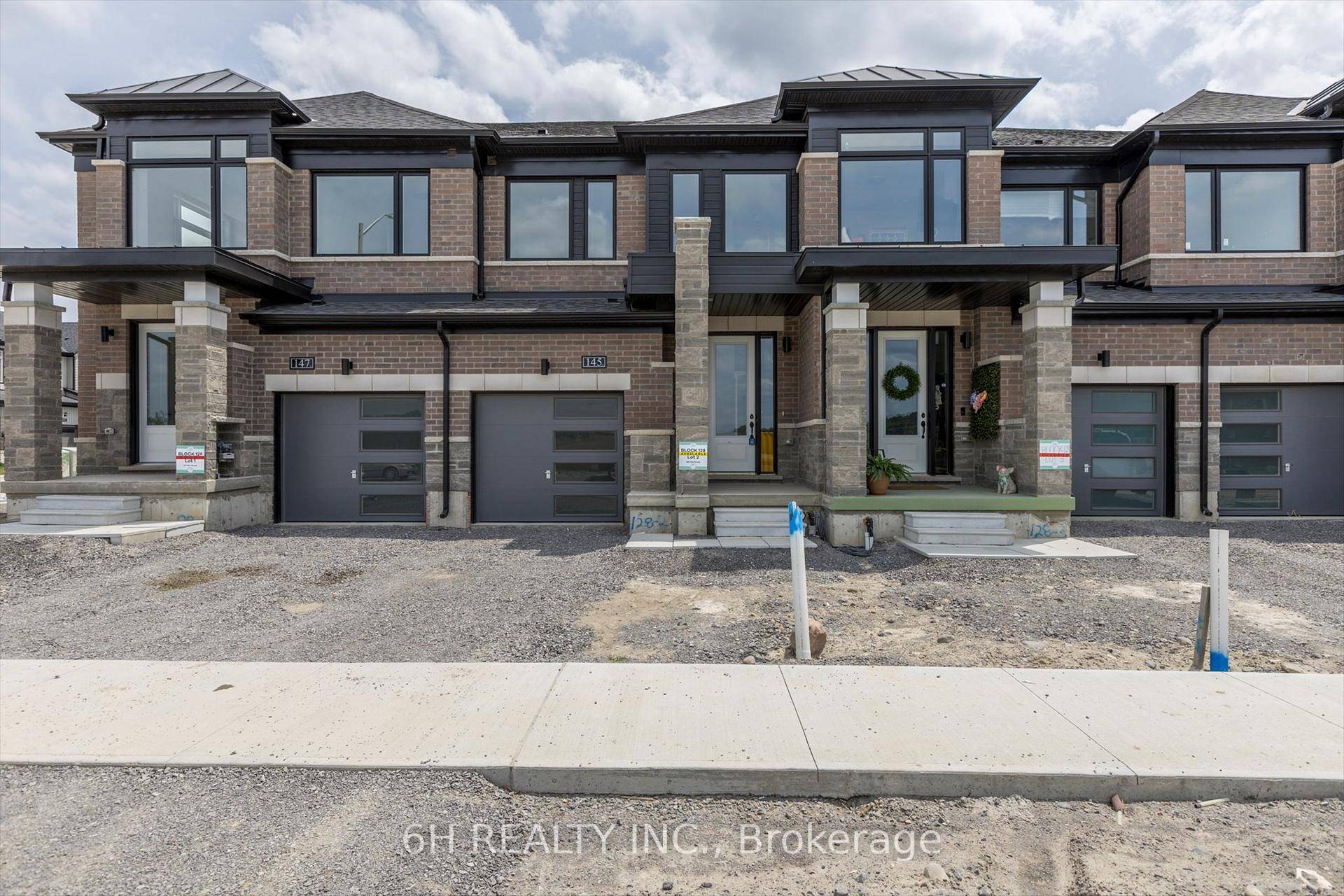 Welcome to The Carnegie, a stunning and spacious 1564 sqft townhome, beautifully finished and offering the peace of mind of a full Tarion warranty from the award winning builders of ...