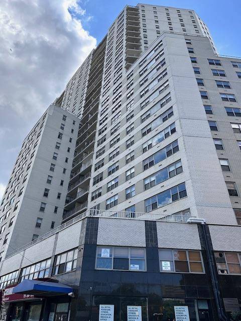 Amenities of Silver towers include 24 Hr.