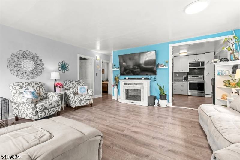 Showing starts 3 28 2026 at 12PM.