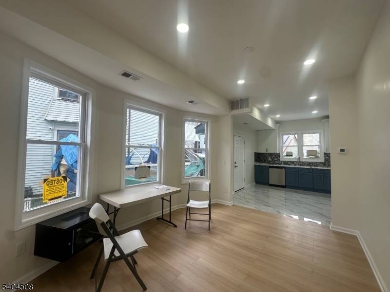 Stunning, fully renovated 5 bedroom, 2.