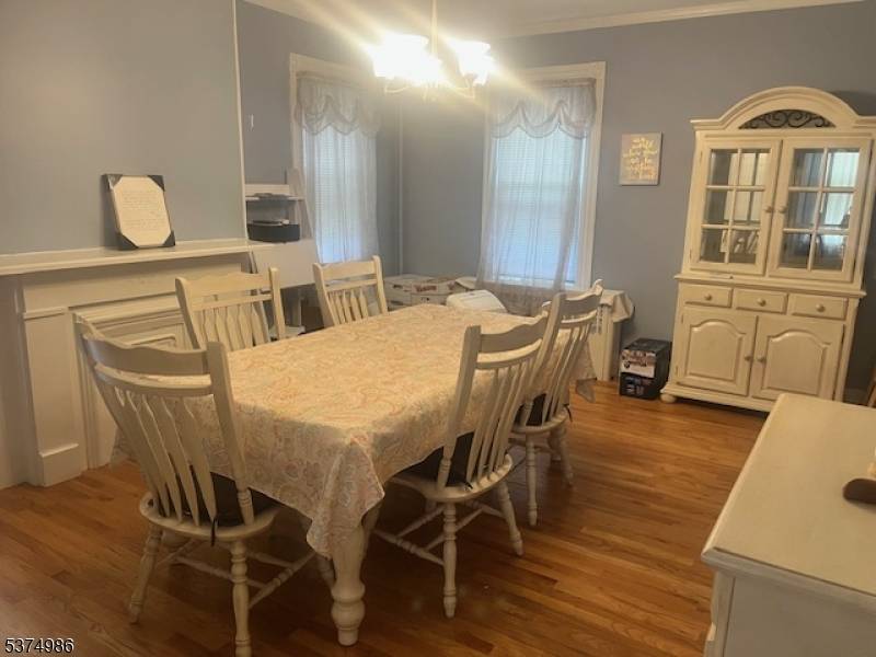 Unlock the Potential of This Bloomfield Gem.
