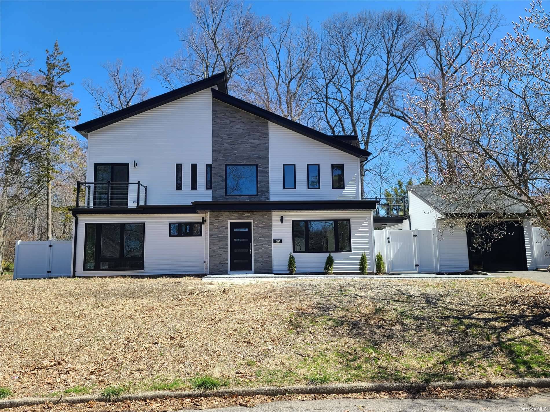BRAND NEW Bright Contemporary Modern Home with 4 Bedrooms and 3.