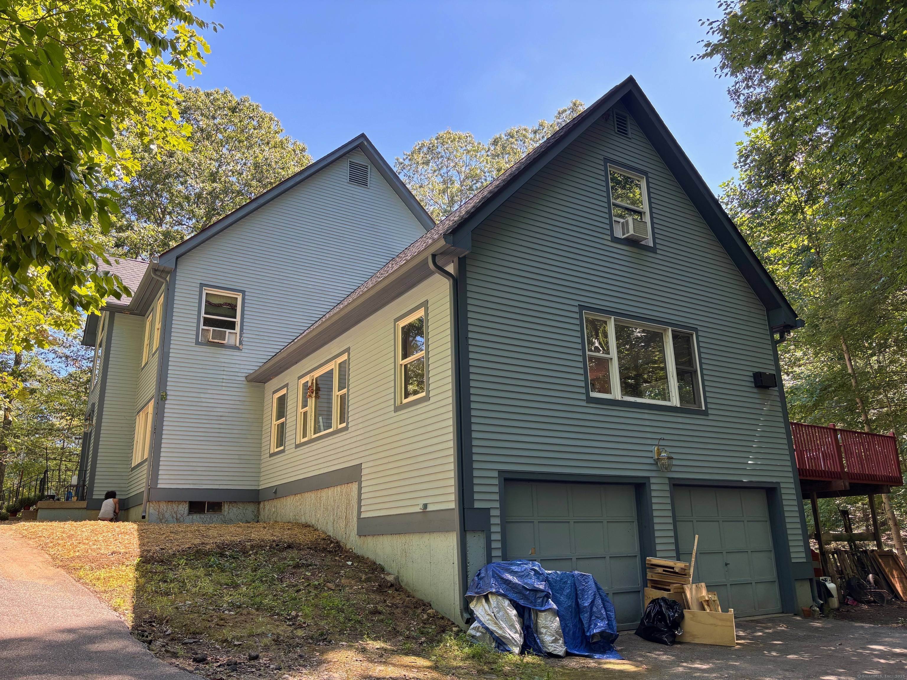 PRICE REDUCED 3, 751SF SPACIOUS Contemporary Colonial.