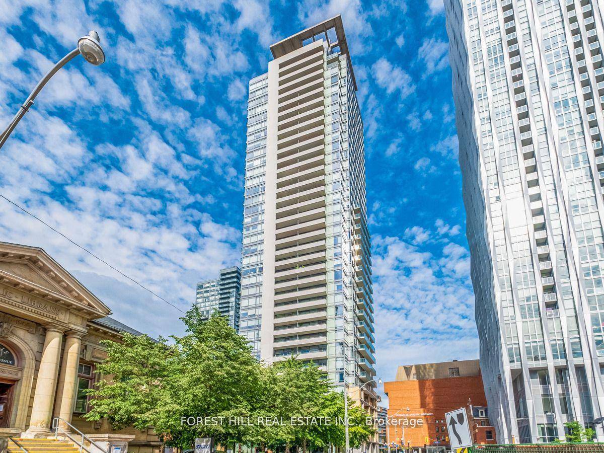 LOCATION, LOCATION ! THIS UNIT HAS PANORAMIC NORTH AND NORTH EAST VIEWS OF THE CITY AND HAS FLOOR TO CEILING WINDOWS.