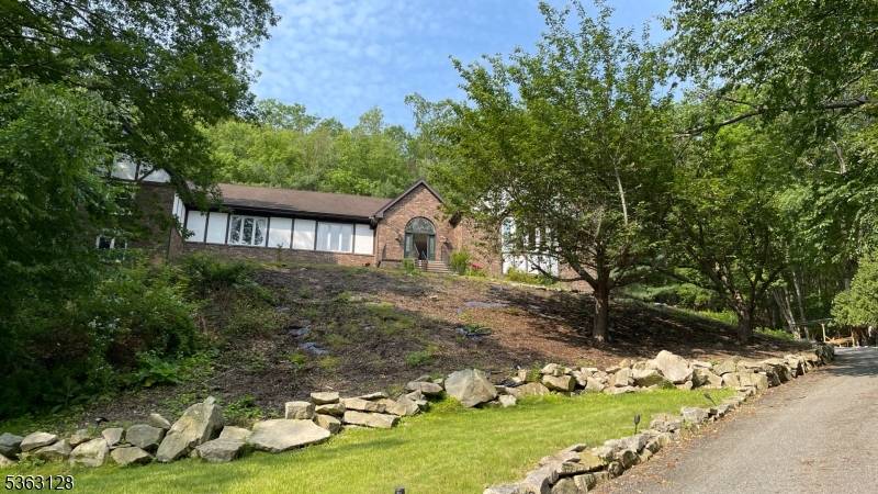 Welcome to 5 Brookfield Terrace, Located in the sought after community of Smoke Rise.