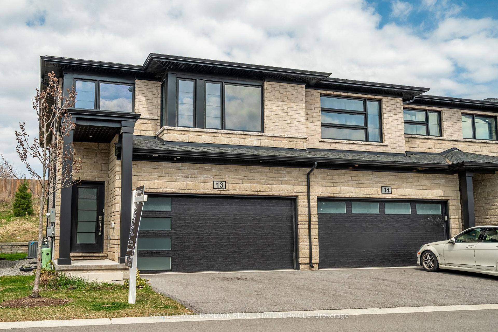 Experience beauty and comfort in this modern end unit freehold townhouse, recently built in 2023 by highly rated Mountainview Building Group.