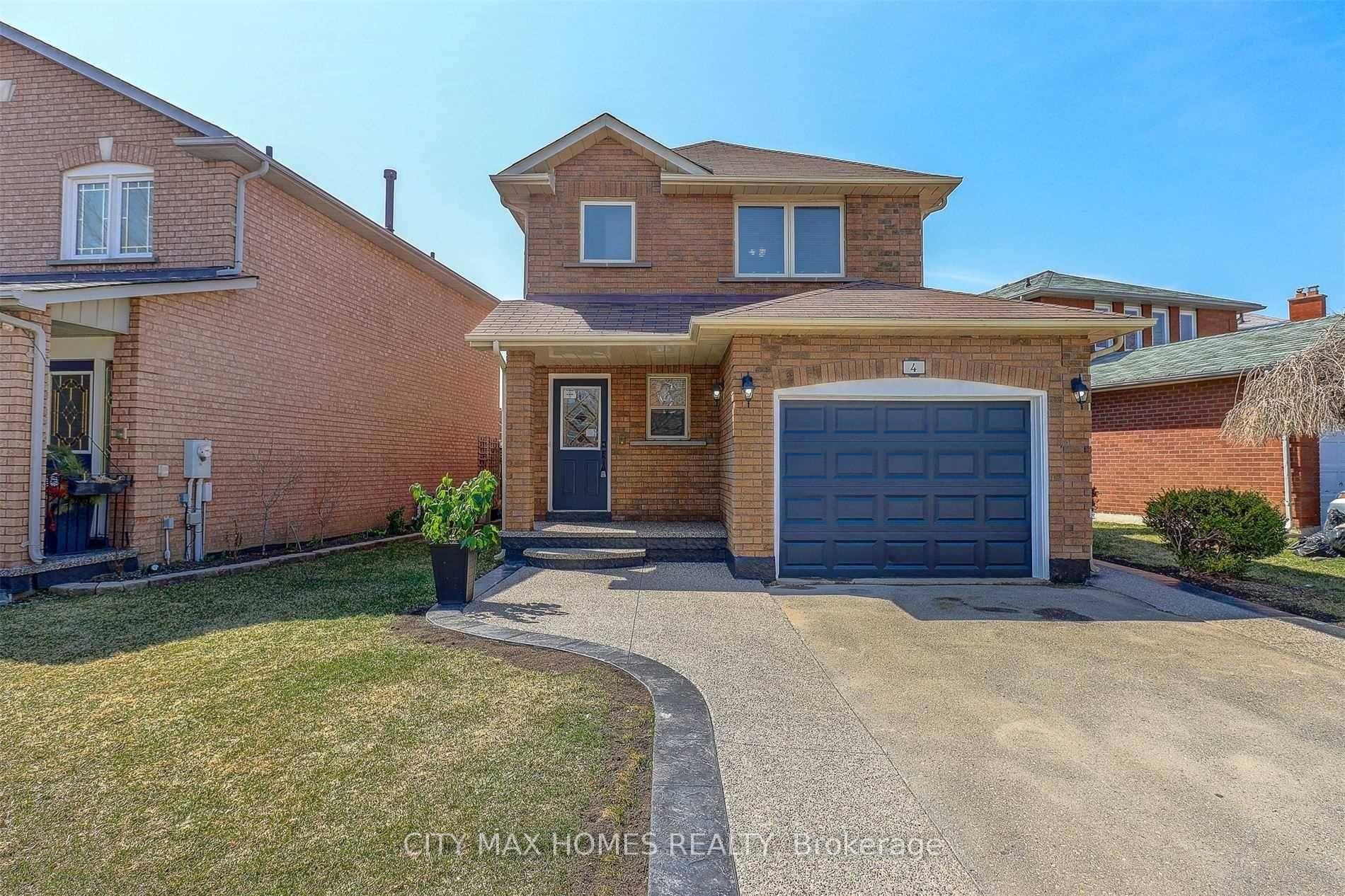 Absolutely Gorgeous House In Great Fletcher's Creek South, High Demand Area.