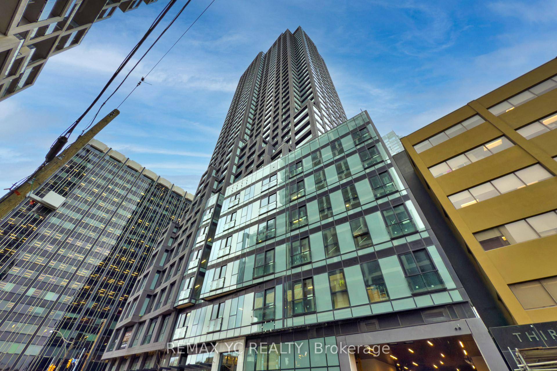 Welcome to the Art Shoppe Condos at 20 Soudan Ave where luxury meets lifestyle in the heart of Midtown Toronto !