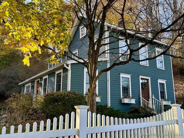 Looking for a happy place to live while renovating or needing a short term rental ?