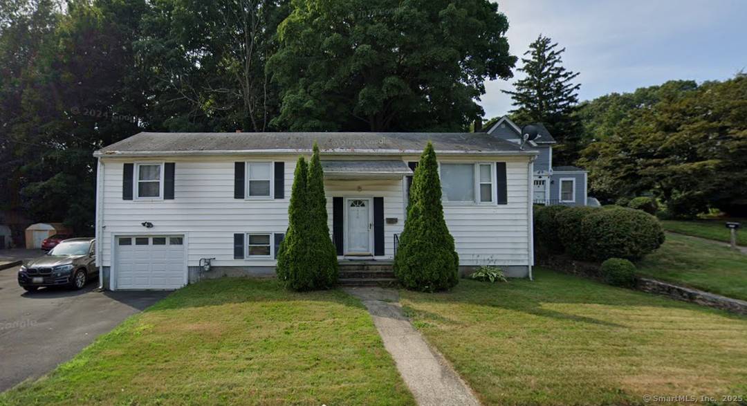 Welcome to this beautiful 3 bedroom, 1 bath raised ranch that brings comfort and style.