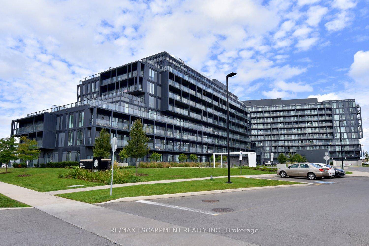 Experience upscale contemporary living in this stunning TOP floor unit, offering fabulous panoramic views and an open concept layout.