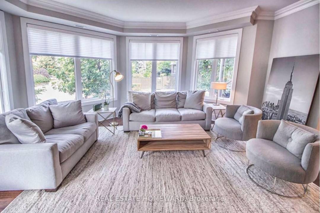 1818 Sq. Ft. Fully Furnished Utilities Included 2 Parking Included Experience refined city living in this spacious 3 bedroom, 3 bathroom townhouse featuring a private patio, modern finishes, and engineered ...