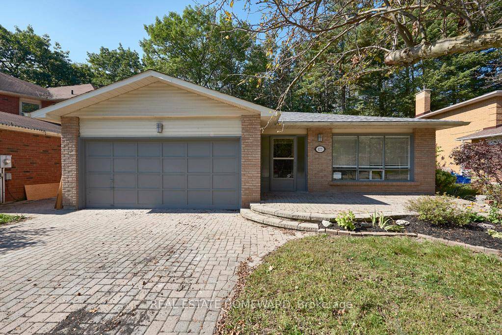 Exceptional Upper Unit in the tranquil and family friendly Letitia Heights area of Barrie.