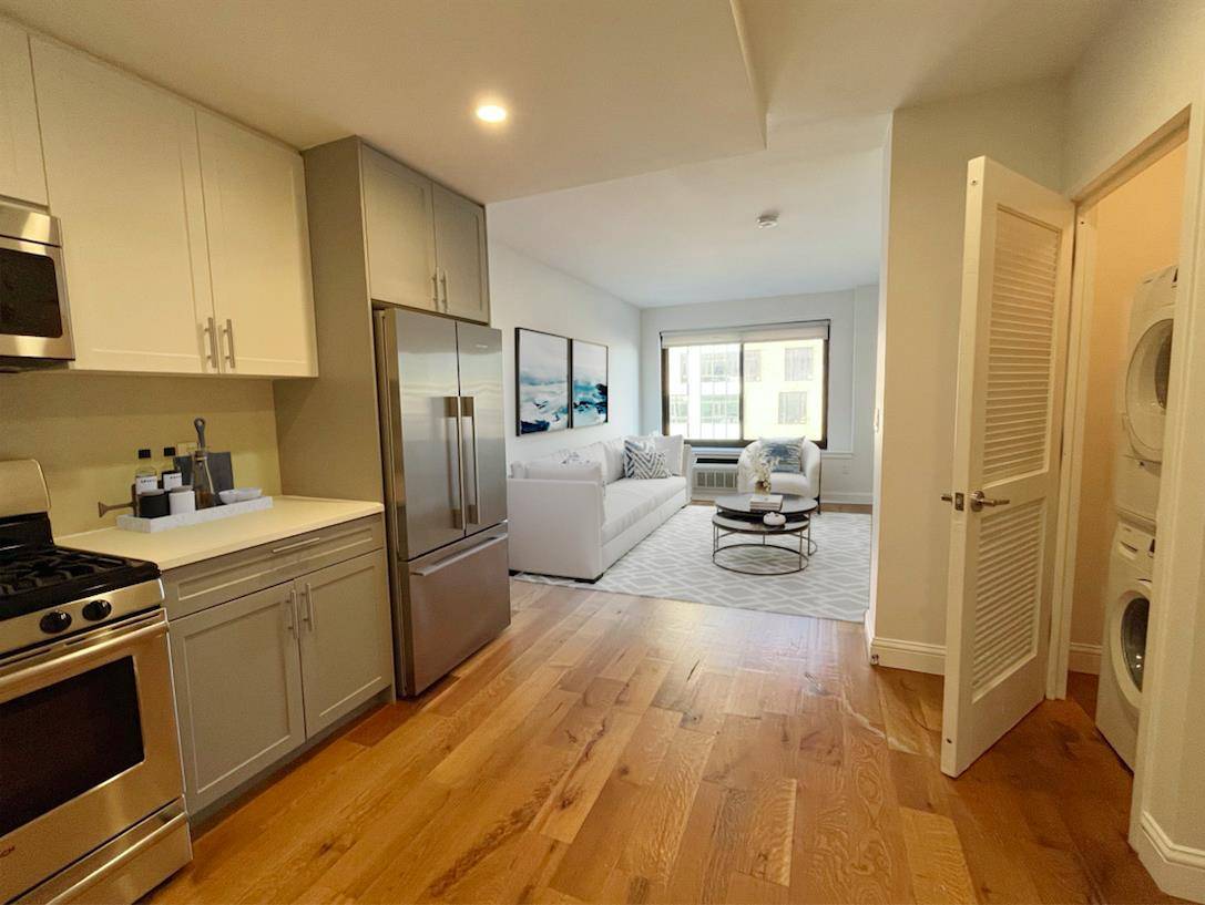 Washer Dryer in Unit 24 hr Doorman Gym Roof Desk Please inquire to receive video of unit Style and spirit converge at The Refinery, Clinton Hill s eye catching new ...