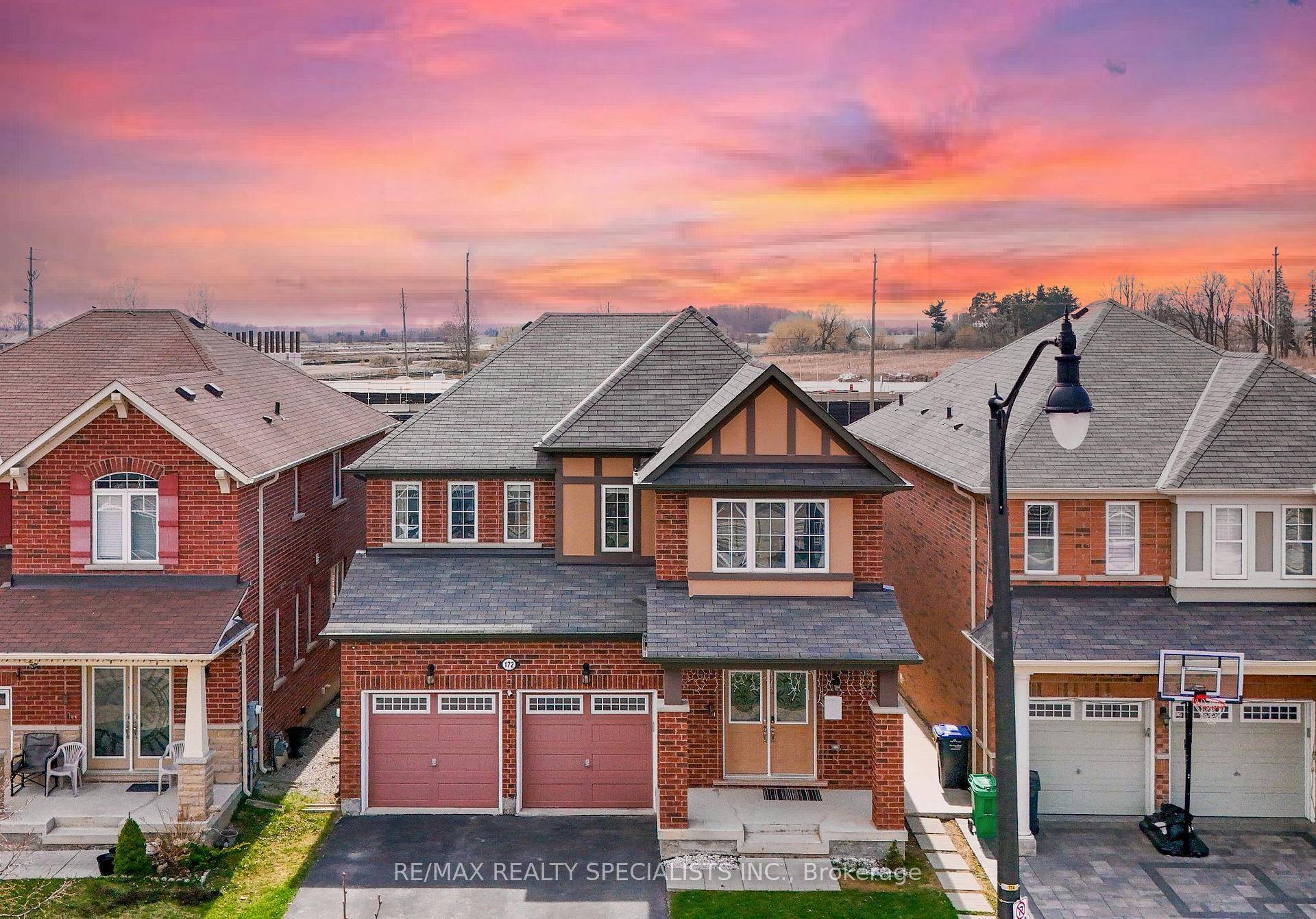 Wow, This Is An Absolute Showstopper And A Must See !