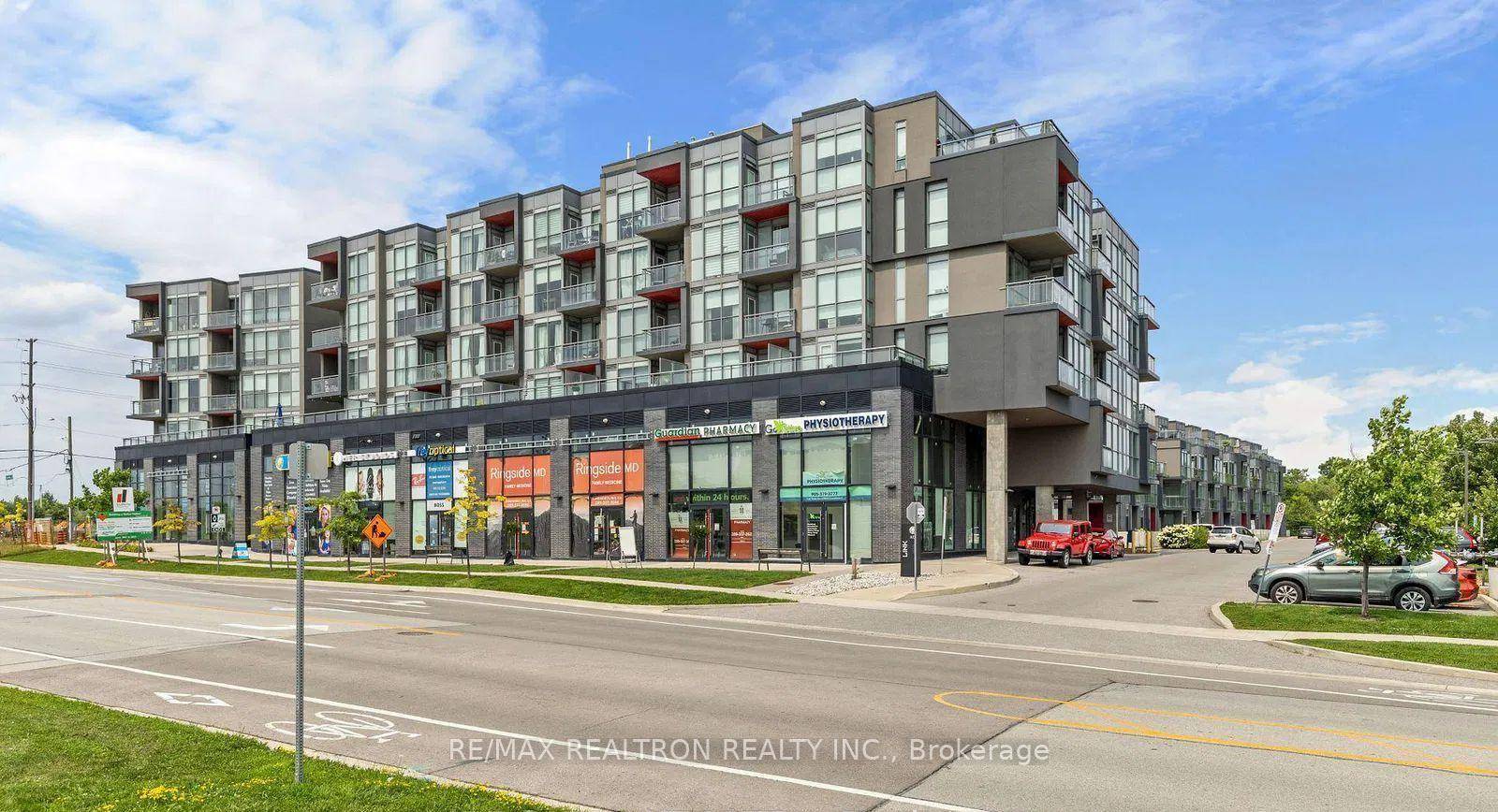 Welcome to this bright and stylish condo located in the heart of Burlingtons sought after Orchard community.