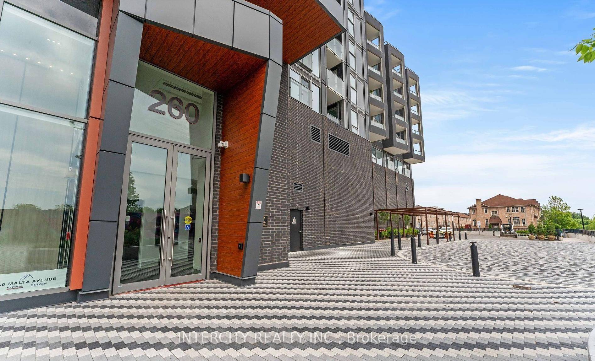 Brand New and Never Lived in 1 Bed Den Unit at Duo Condos.