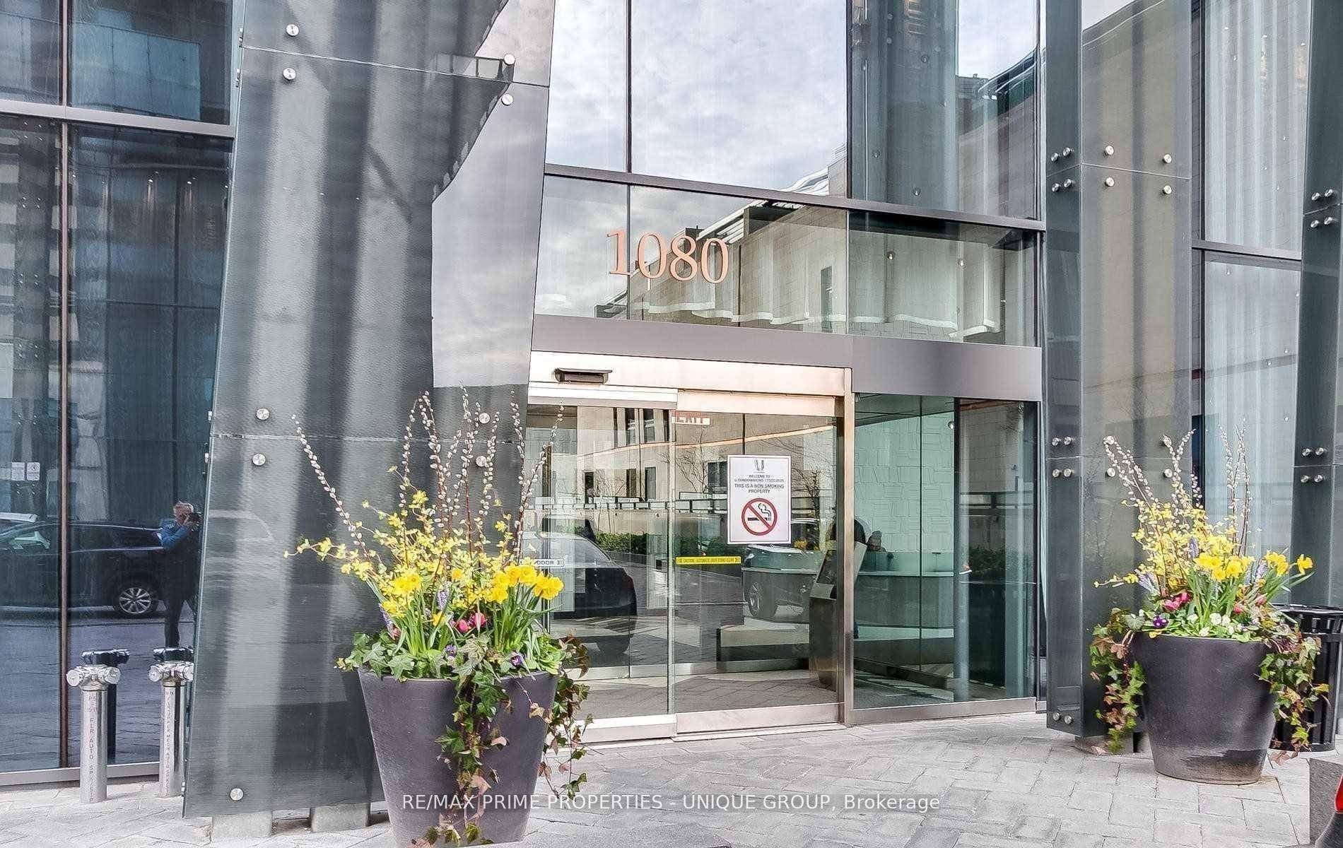 Downtown luxury condo. Large one bedroom unit, 542 sq.