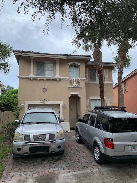 GREAT INVESTMENT PROPERTY IN GATED COMMUNITY