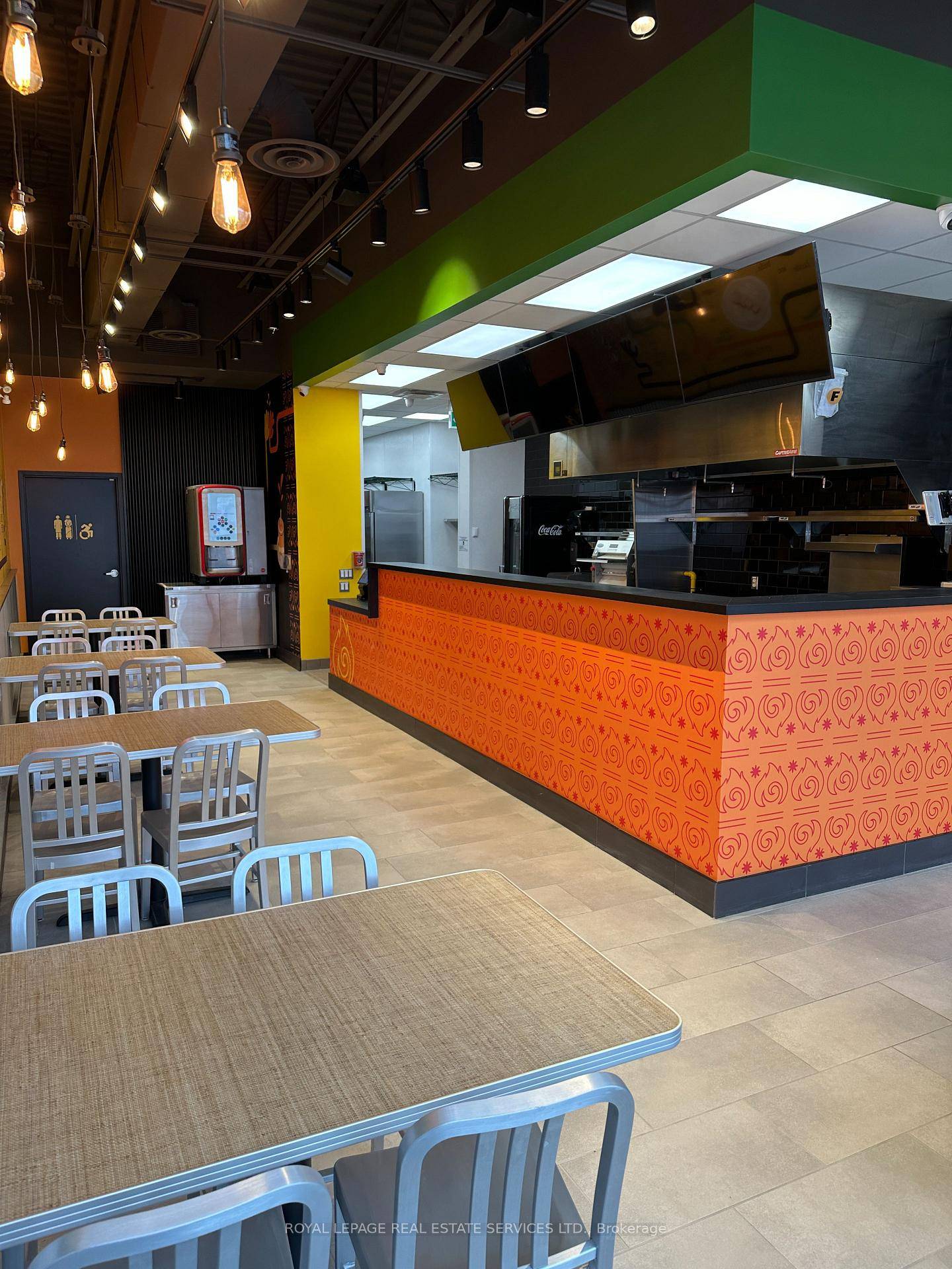 If you're looking to establish your Quick Service Restaurant brand or franchise in an exceptional plaza with extremely high demand, then look no further than this opportunity at Riocan Centre ...