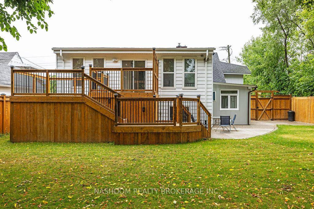 Unique TWO LEVEL 3 Bedroom rental suite in FULLY renovated TRIPLEX.
