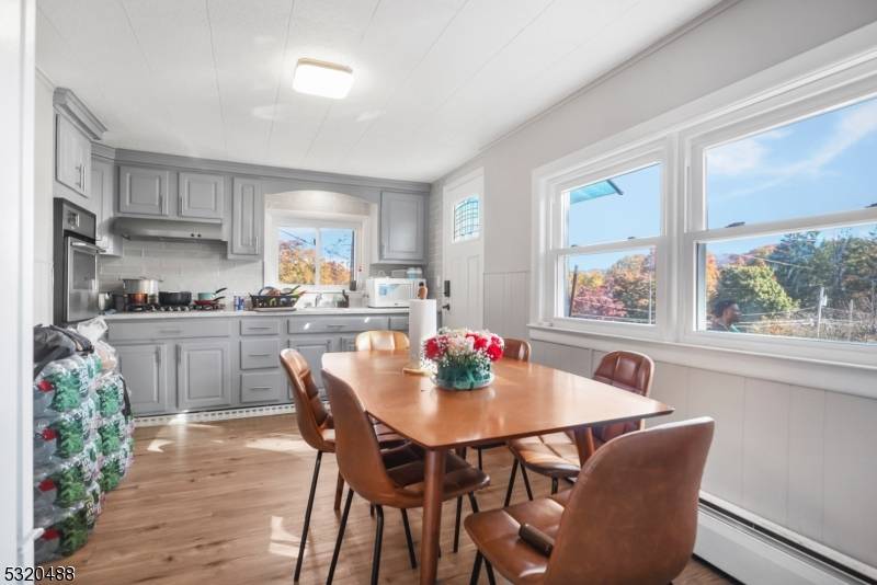 Welcome to this delightful Cape Cod style home, offering 3 bedrooms and 1 bathroom in a cozy, thoughtfully designed layout.