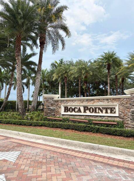Lovely spacious 2 bedroom unit in Boca Pointe !