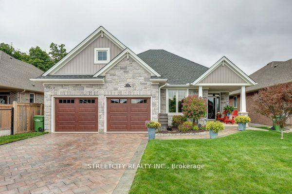 Step into this immaculate 4 bedroom, 3 bathroom bungalow, offering over 3, 000 sq.