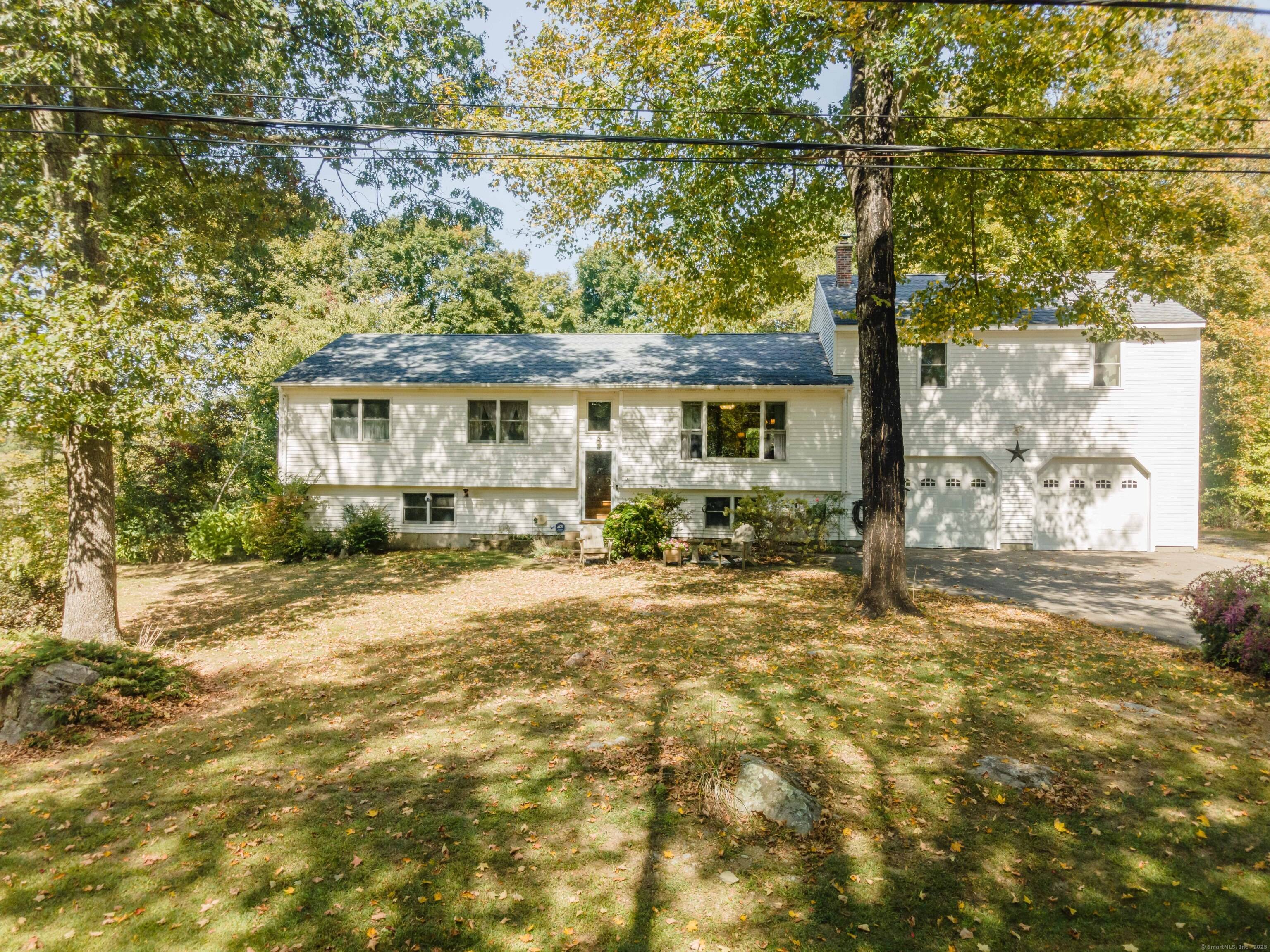 Welcome to 5 Mattern Road in Preston, CT.
