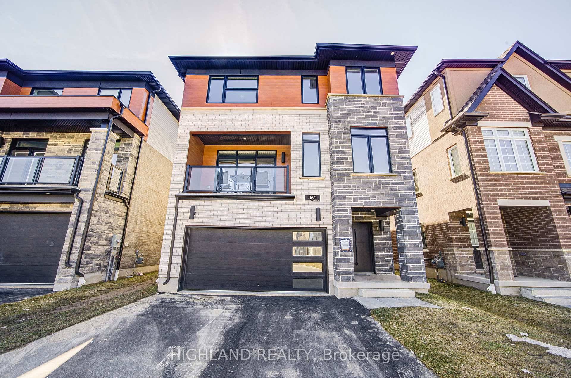 Client RemarksThis stunning 3, 000 sqft home offers the potential for an elevator and features a spacious double car garage with a separate entrance to the finished basement.