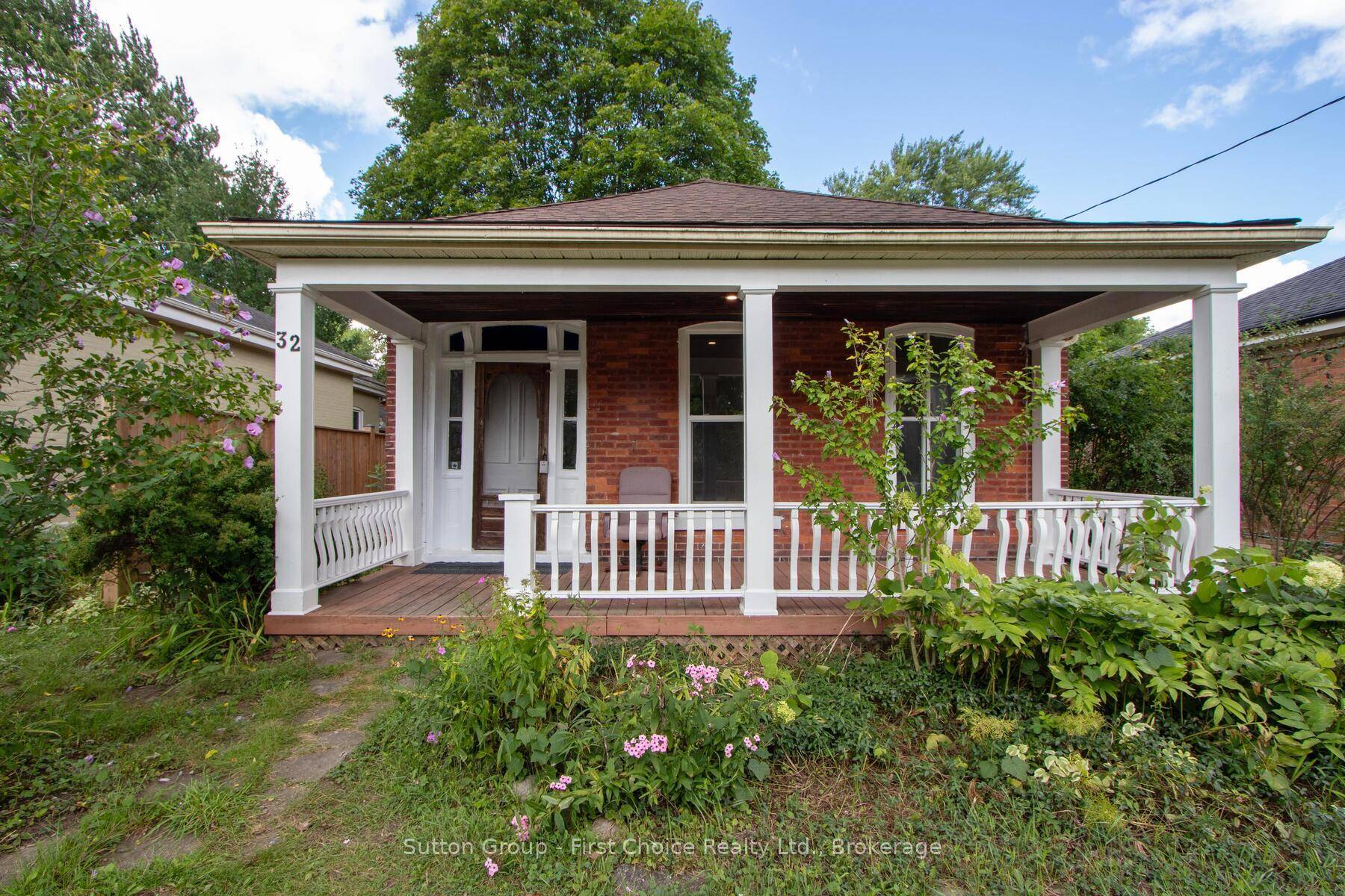 Step into this charming 1870 Ontario Cottage, ideally located near the centre of downtown Stratford and just a short stroll to the Festival Theatre.