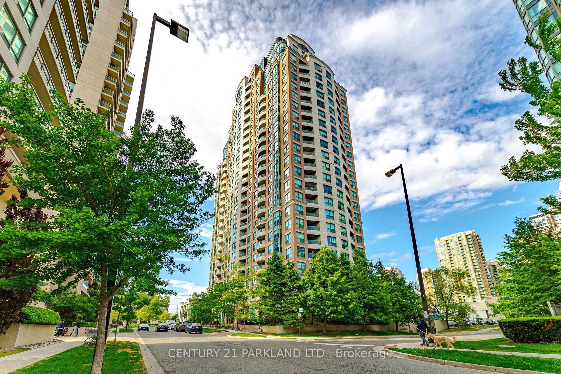 Luxury Rooftop One of a Kind 2 Bedroom, 3 Bathroom, 2 Storey Spacious Condo at Yonge amp ; Finch.