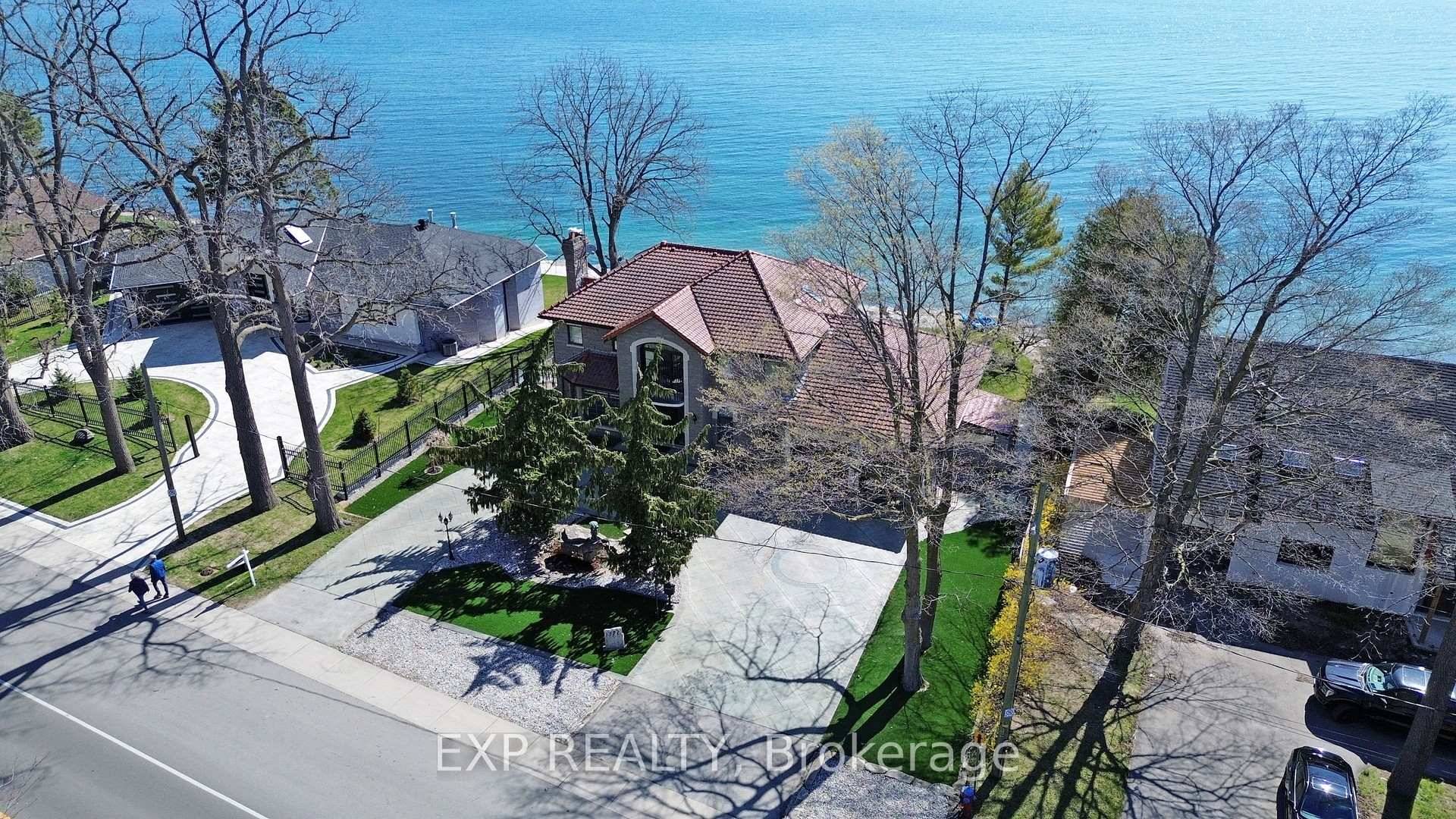 LAKEFRONT WITH RIPARIAN RIGHTS, 3rd houses from Coronation Park.