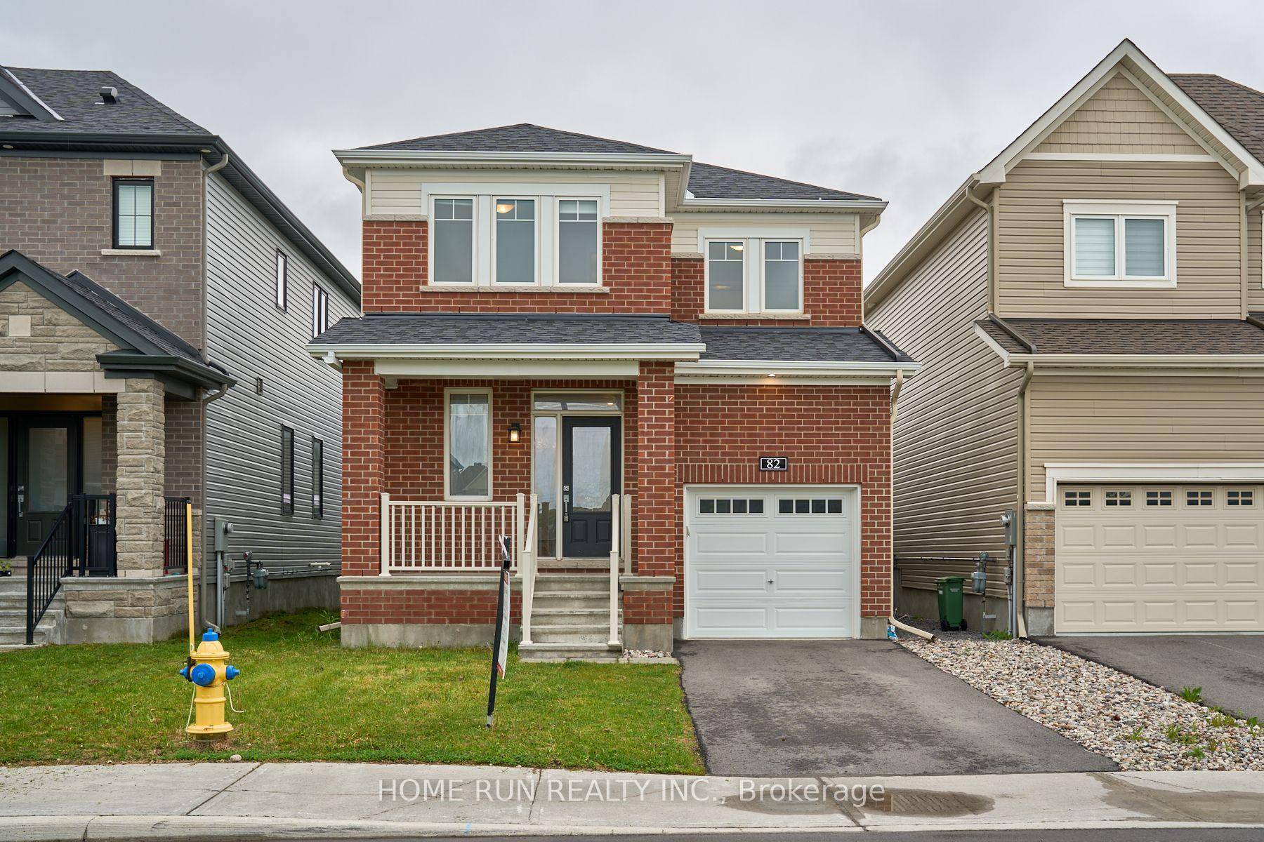 Welcome to this beautiful 3 bedroom, 3 bathroom Minto Hyde single house, located in the highly sought after neighborhood of Kanata Lakes.