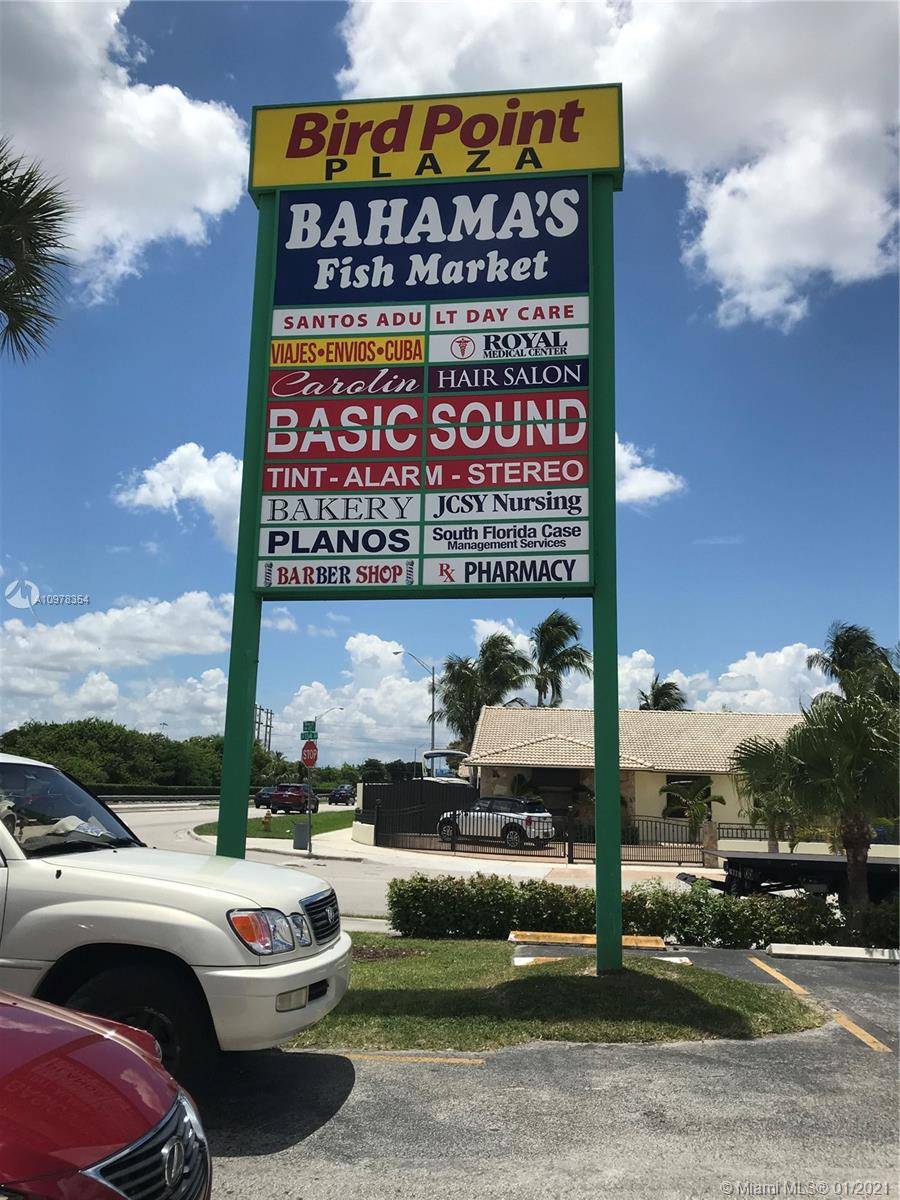 Great Opportunity for owner user for a medical center at the moment in august there will be available 3250 sqft.