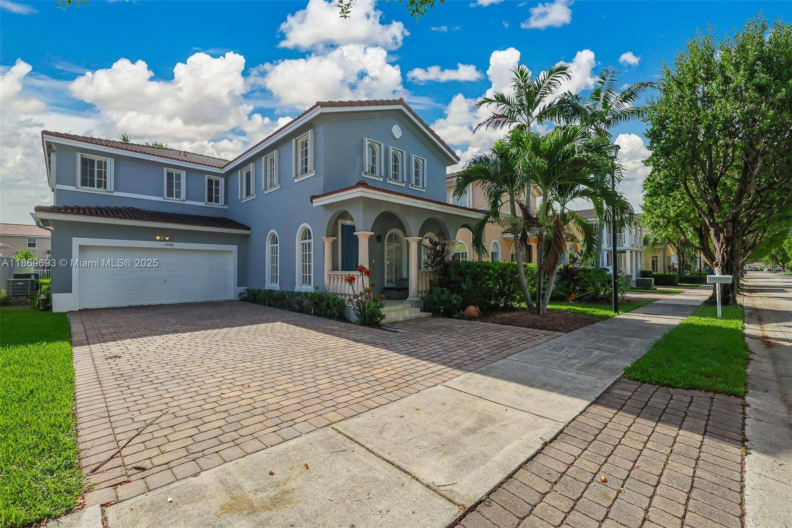 Discover this beautiful home in Mandarin Lakes, offering 5 bedrooms amp ; 4 bathrooms with over 3, 100 sq Ft living area.
